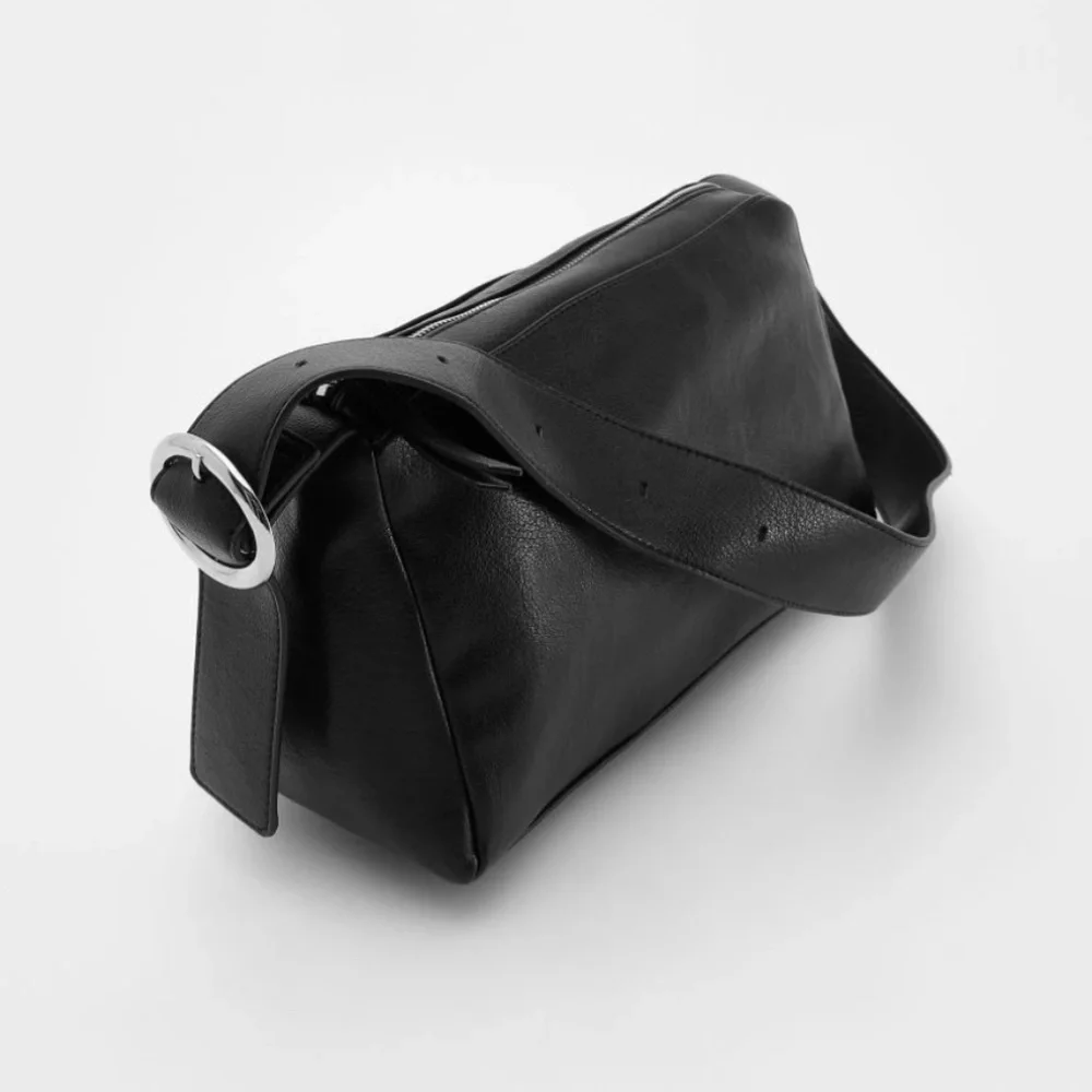 Sleek Black Faux Leather Shoulder Bag – Adjustable Strap